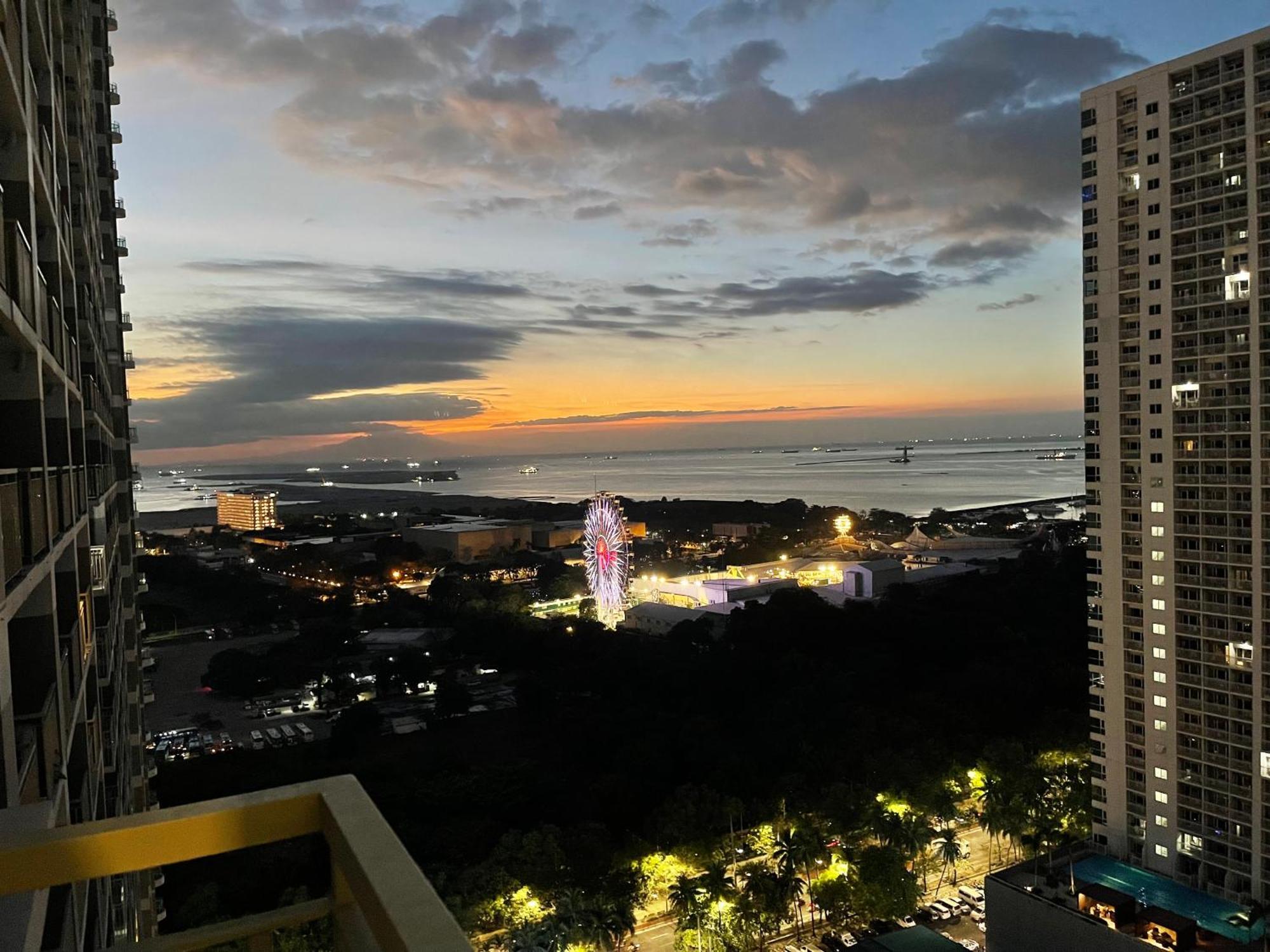 Smdc Coast Residences Пасай Екстериор снимка